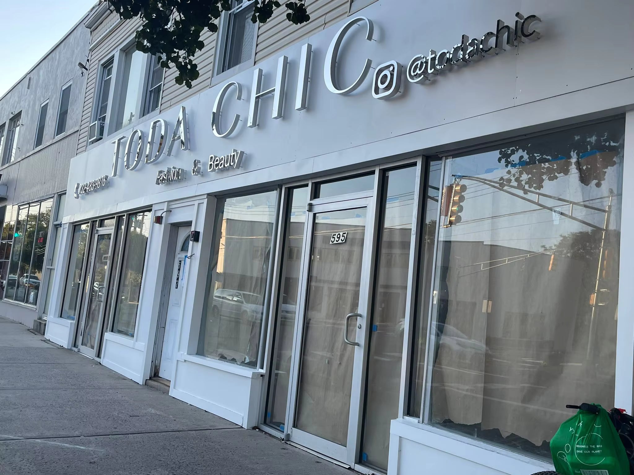 Commercial lighting signage